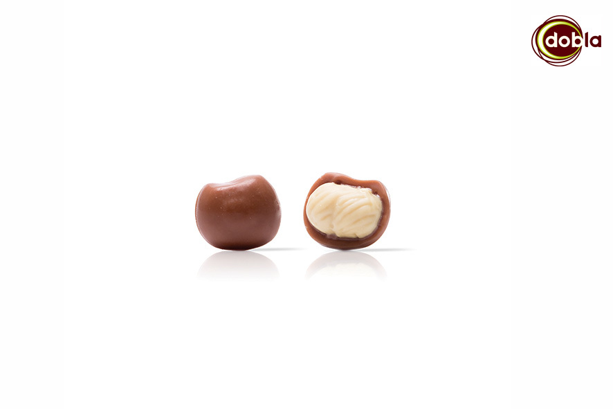 SCHOKOLADE HAZELNUT IN SHELL
