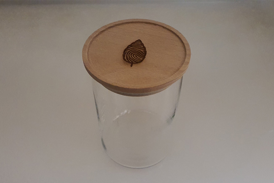 GLAESER MIT HOLZDECKEL FUER PYRAMIDE TEE